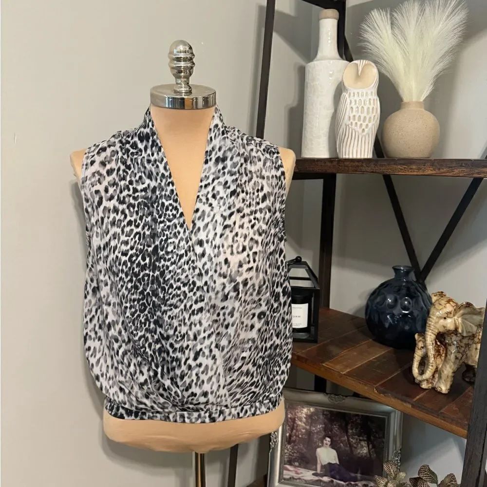 BROCHU WALKER Snow Leopard Print V-Neck Sleeveless Draped Top in Grey Black SM